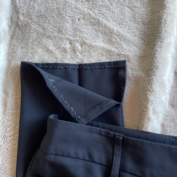 BCBG black slacks two pockets in front two pockets in the back size 8 - Picture 13 of 14